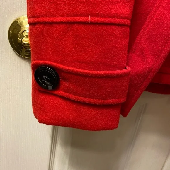 Junior’s Maralyn and Me brand Red Coat - Picture 12 of 16